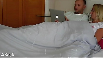 Amateur married couple watching porn together and it continued with moaning and cumshot on pussy